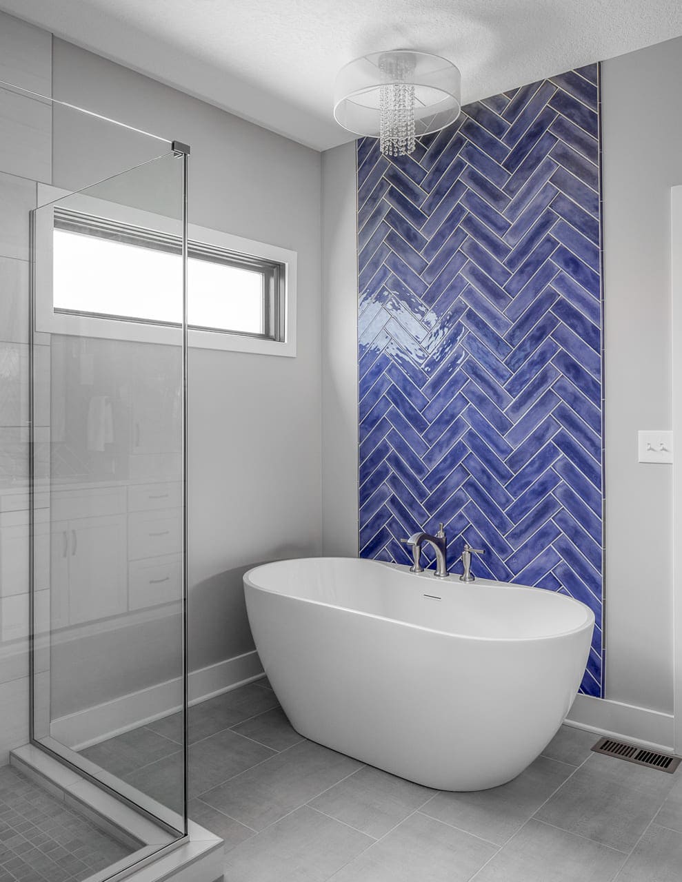 18 Must-Try Spare Bathroom Remodel Ideas | Compelling Homes